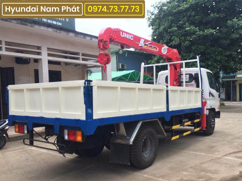 Xe tải Hyundai Mighty 110S Gắn Cẩu Unic 3 Tấn URV340